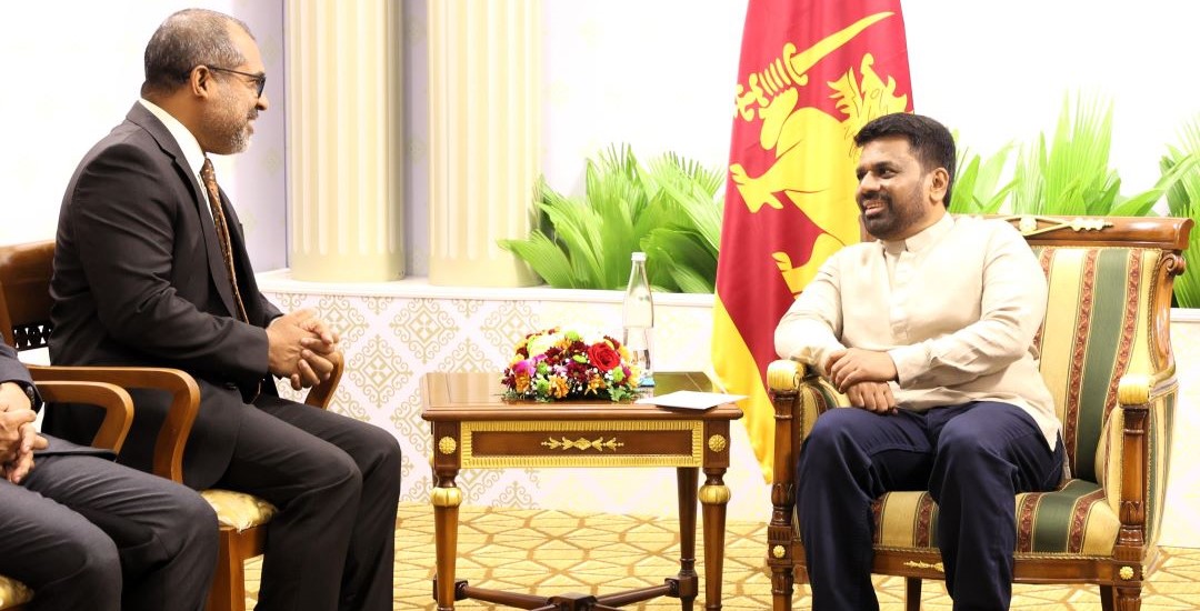 ޚާރިޖީ ވަޒީރު ޑރ. ޚަލީލް ސްރީލަންކާ ގެ ރައީސްގެ އަރިހަށް އިހްތިރާމްގެ ޒިޔާރަތެއް ކުރައްވައިފި 