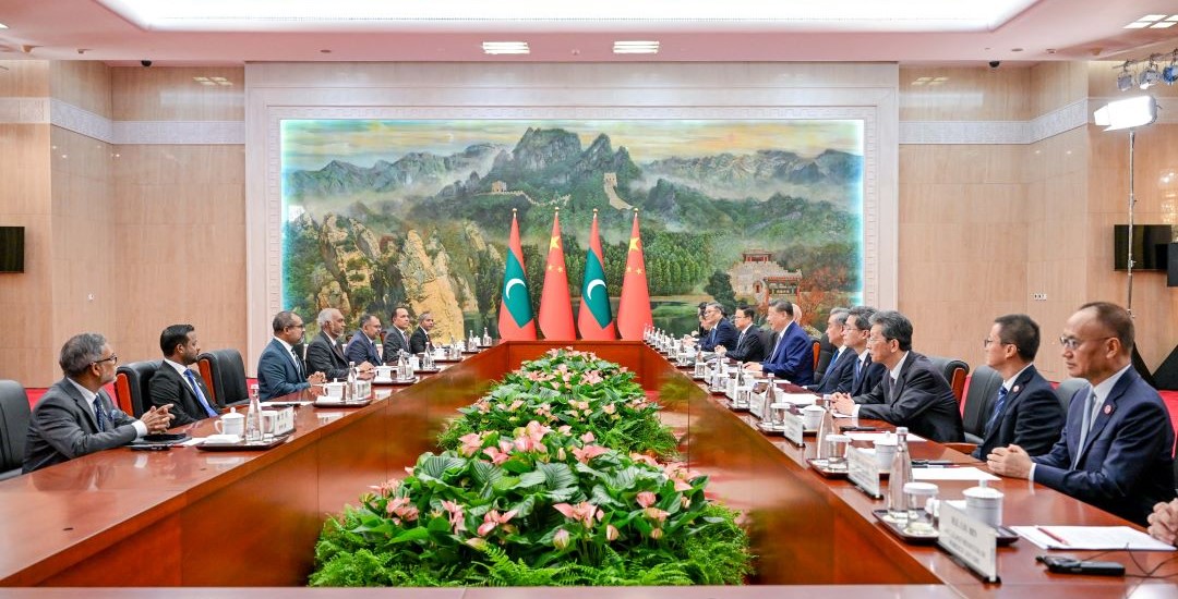 ރައީސުލްޖުމްހޫރިއްޔާ، ޗައިނާގެ ރައީސާ ބައްދަލުކުރައްވައިފި