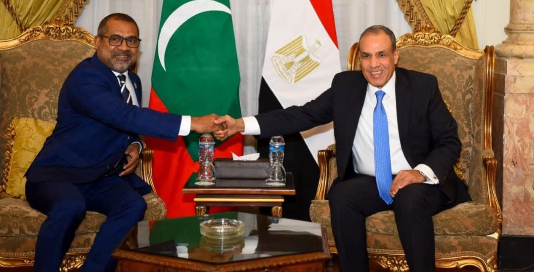 Minister of Foreign Affairs Dr. Abdulla Khaleel holds official talks with the Minister of Foreign Affairs of Egypt Dr. Badr Abdelatty
