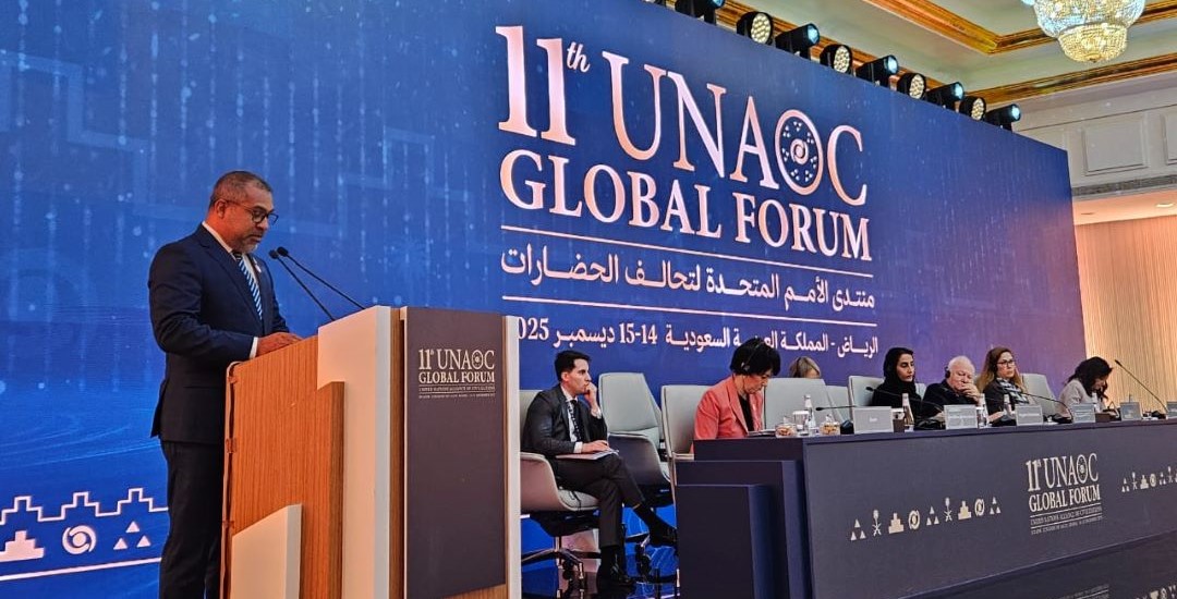 ގިނަ ބާރުތަކެއްގެ ވާދަވެރިކަން އިތުރުވެފައިވާ ދުނިޔެއެއްގައި، ހަމަޖެހުމާއި ސަޤާފީ ވިލުންތެރިކަން އިތުރުކުރުމަށް މަޝްވަރާ އިތުރުކުރުމަކީ މުހިންމުކަމެއްކަމުގައި ޚާރިޖީ ވަޒީރު ޑރ.ޢަބްދުالله ޚަލީލް ވިދާޅުވެއްޖެ