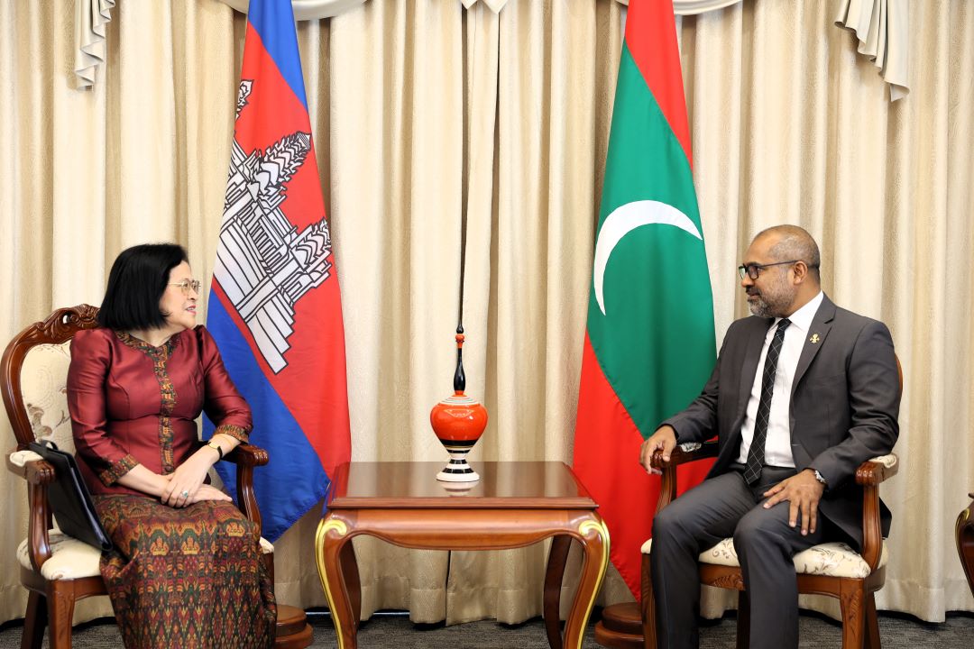 ‏‎ކެމްބޯޑިއާ ސަރުކާރުން ދިވެހިރާއްޖެއަށް ކަނޑައެޅުއްވި އާ ސަފީރު ޚާރިޖީ ވަޒީރުގެ އަރިހަށް އިޙްތިރާމްގެ  ޒިޔާރަތެއް ކުރައްވައިފި