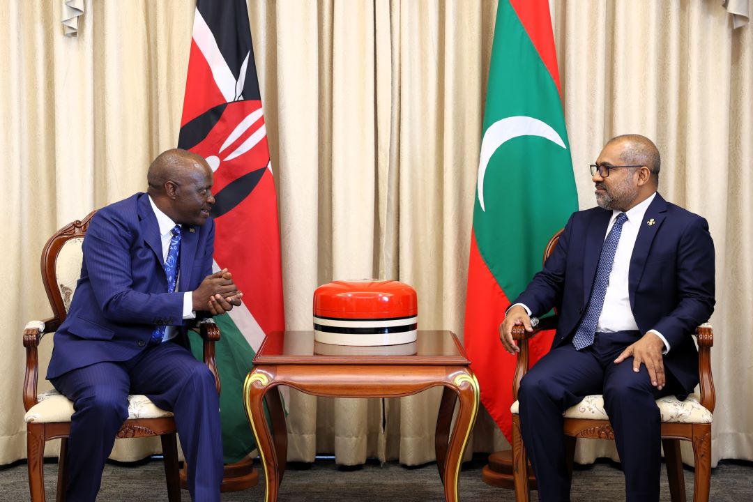The newly appointed High Commissioner of Kenya calls on Foreign Minister Dr. Khaleel