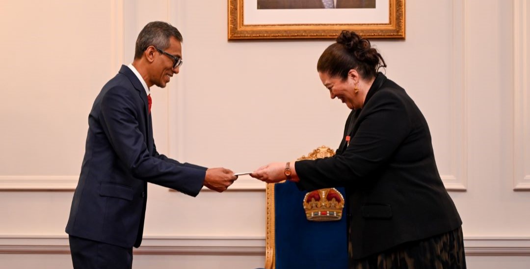 Non-Resident High Commissioner of Maldives to New Zealand, Mohamed Luveiz presents his Letter of Credence to the Governor-General and Commander-in-Chief in and over the Realm of New Zealand, Her Excellency The Right Honourable Dame Cindy Kiro, GNZM, QSO