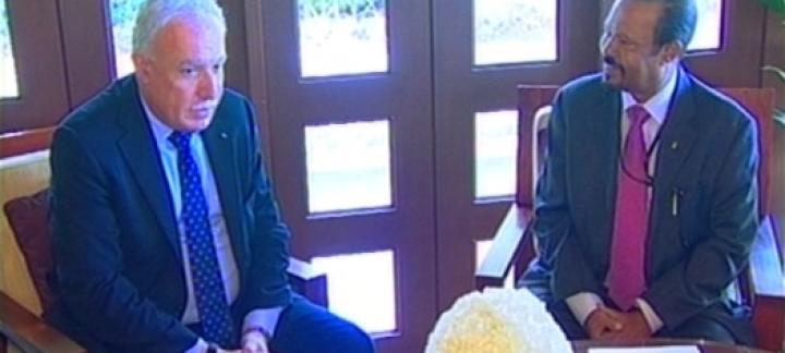 Minister of Foreign Affairs H. E. Dr. Abdul Samad Abdullah meets his Palestinian Counterpart