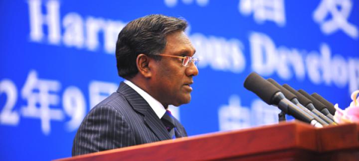 President Waheed delivers speech at the opening ceremony of China-Eurasia Expo and China-Eurasia Economy Development and Cooperation Forum