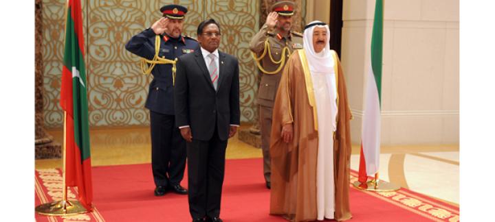 President and First Lady receive warm welcome on arrival in Kuwait