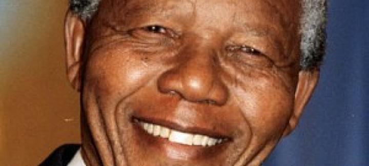 "President Mandela proved to the world that dreams could become reality", writes Foreign Minister