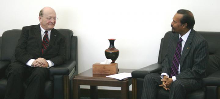 Canadian Special Envoy to Commonwealth meets the Minister