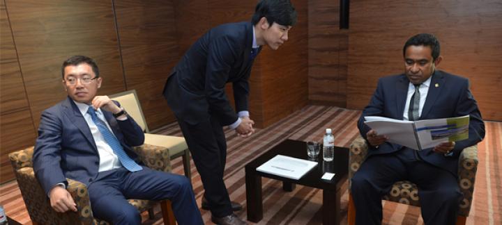 President meets members of Beijing Urban Construction Group