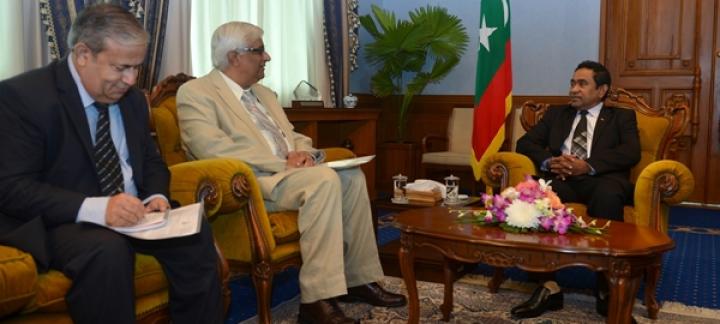 Pakistani High Commissioner pays farewell call on President &lrm;Yameen