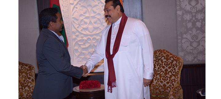 President Yameen calls on the Sri Lankan President on the sidelines of his official visit to India
