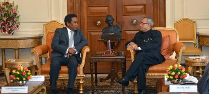 President Yameen meets President of India