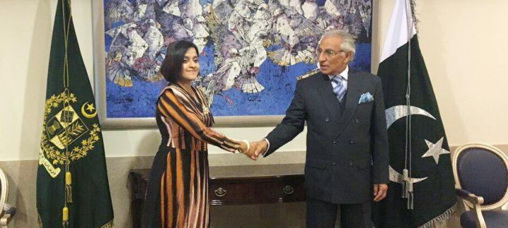 Foreign Minister Dunya meets with the Special Assistant to the Prime Minister on Foreign Affairs of Pakistan
